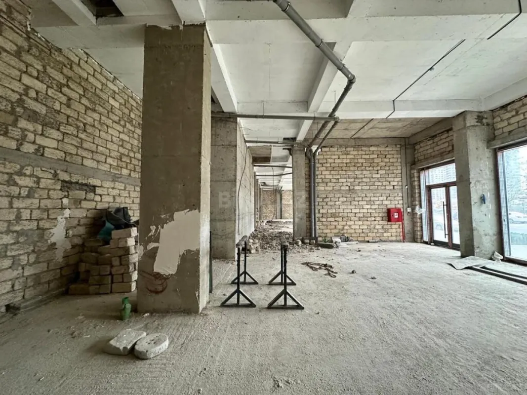 Kirayə verilir obyekt 365 m²