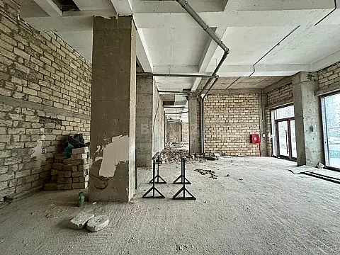 Kirayə verilir obyekt 365 m²