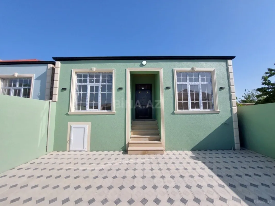 Satılır 4 otaqlı həyət evi 100 m²