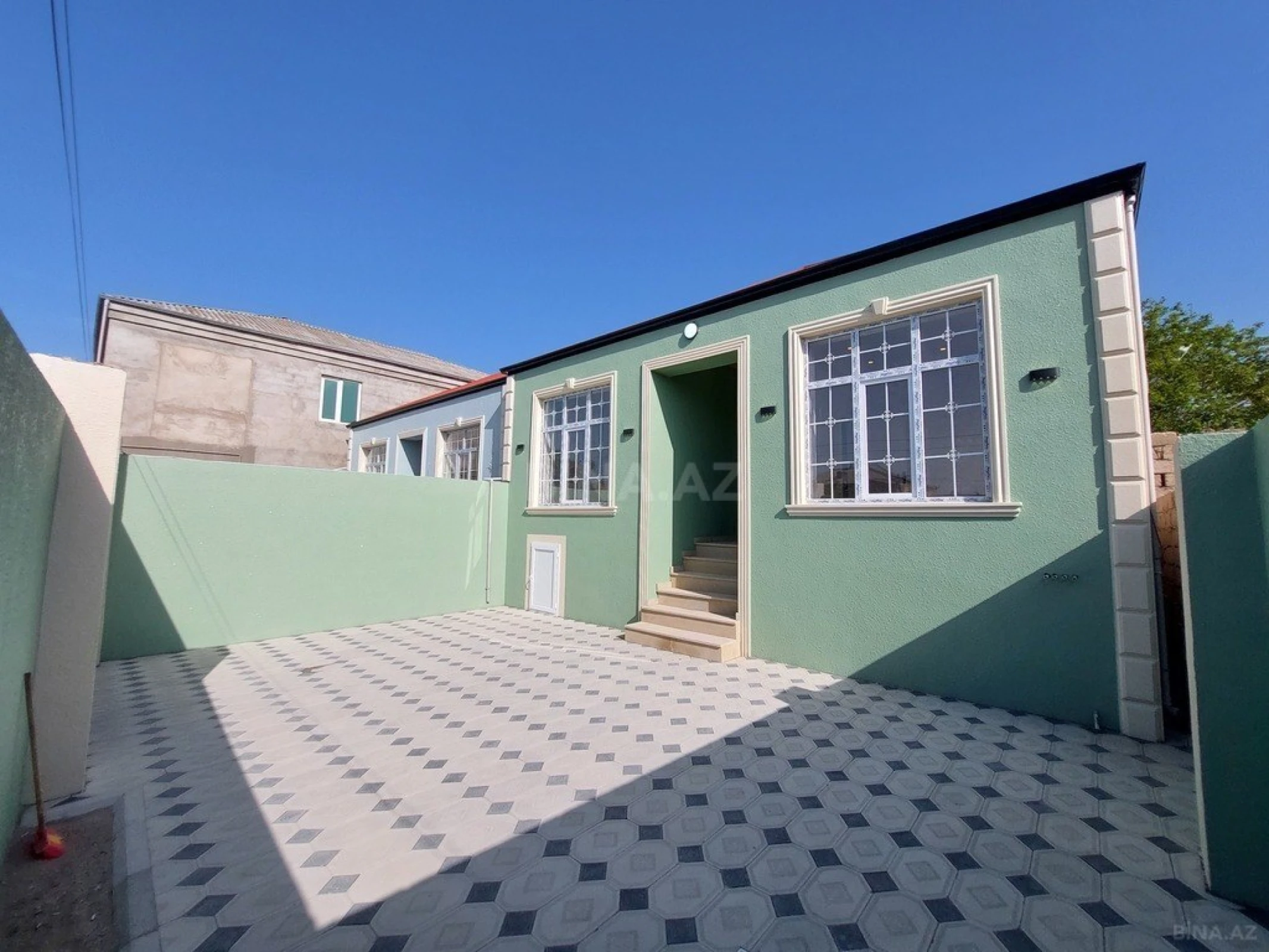 Satılır 4 otaqlı həyət evi 100 m²