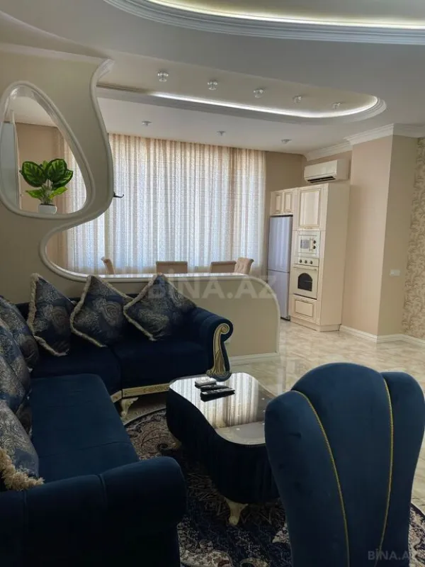 Kirayə verilir 4 otaqlı mənzil 160 m²