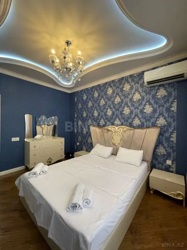 Kirayə verilir 4 otaqlı mənzil 160 m²
