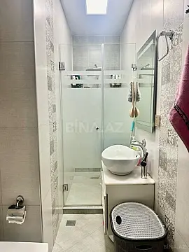 Satılır 4 otaqlı mənzil 217 m²