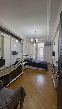 Satılır 4 otaqlı mənzil 217 m²
