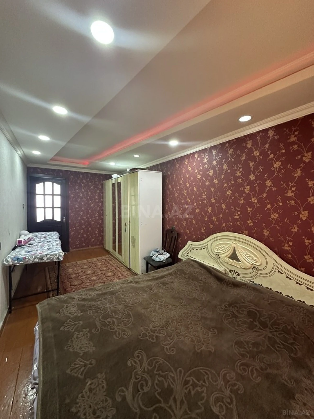 Satılır 2 otaqlı mənzil 65 m²