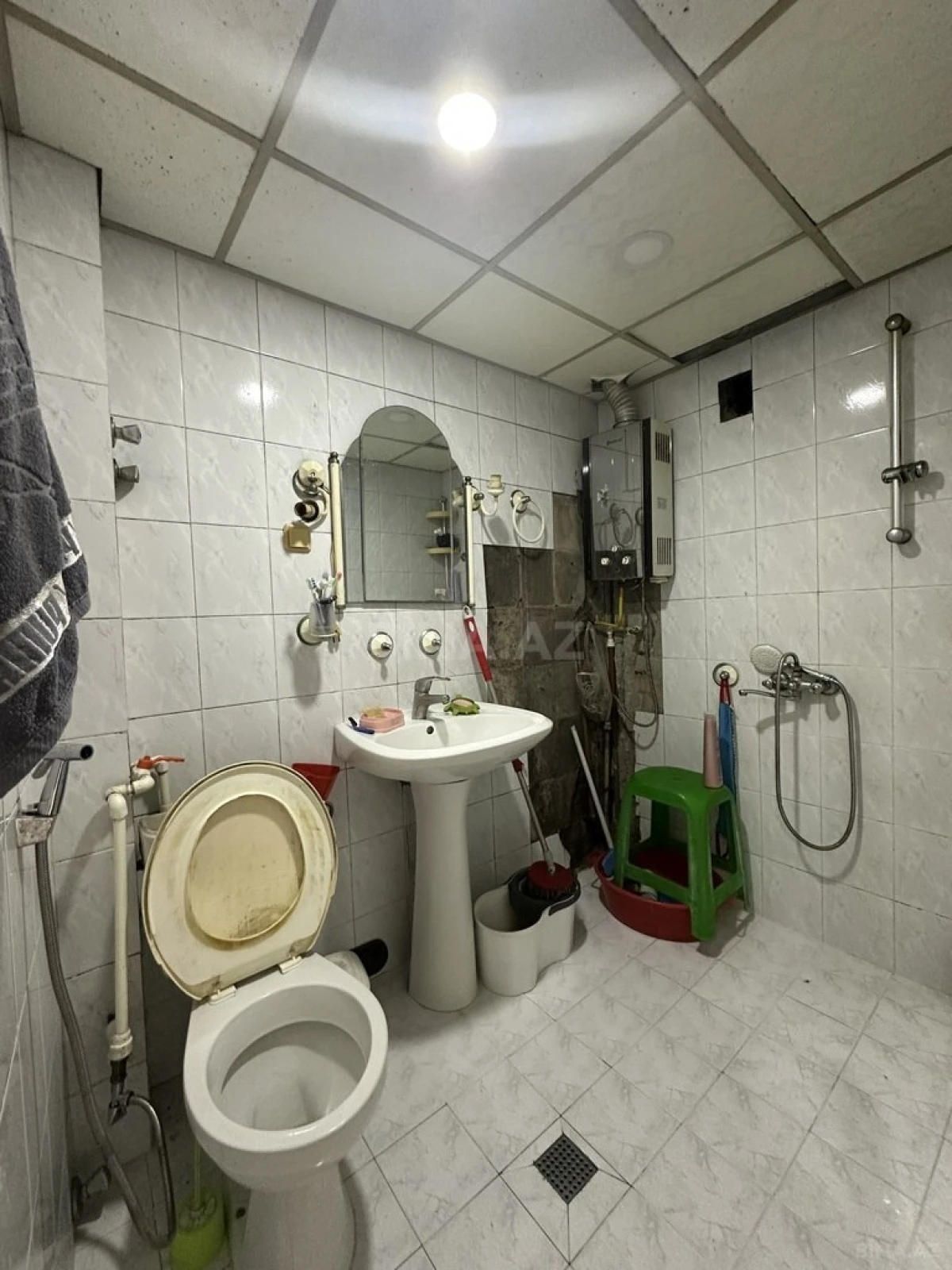 Satılır 2 otaqlı mənzil 65 m²