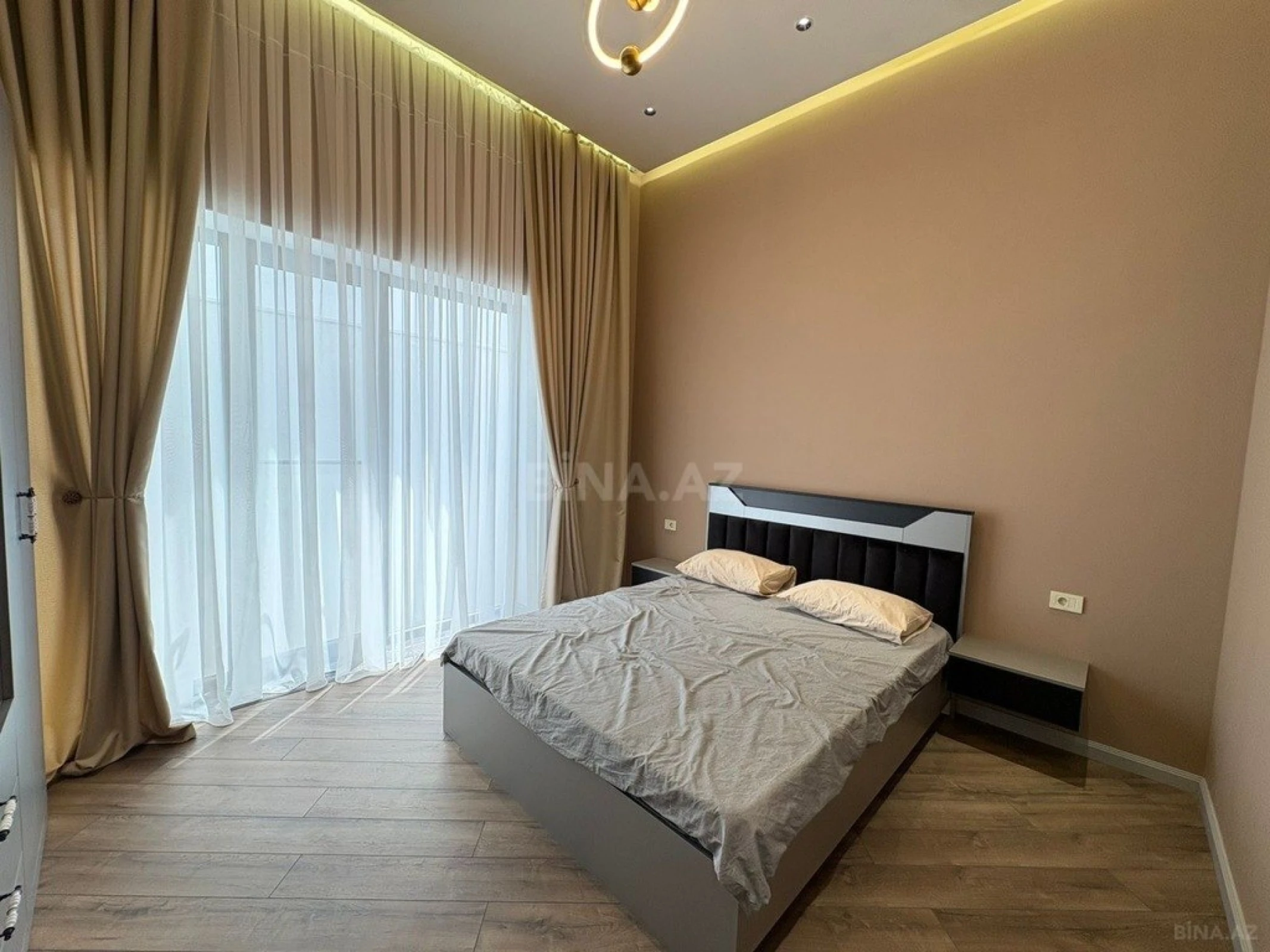 Kirayə verilir 4 otaqlı həyət evi 260 m²