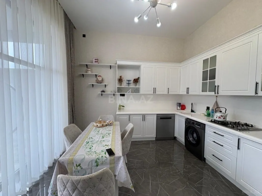 Kirayə verilir 4 otaqlı həyət evi 190 m²