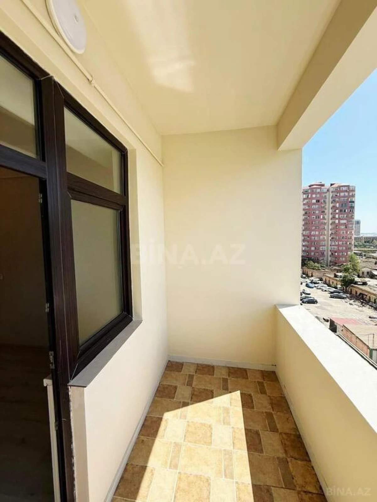 Satılır 2 otaqlı mənzil 69 m²
