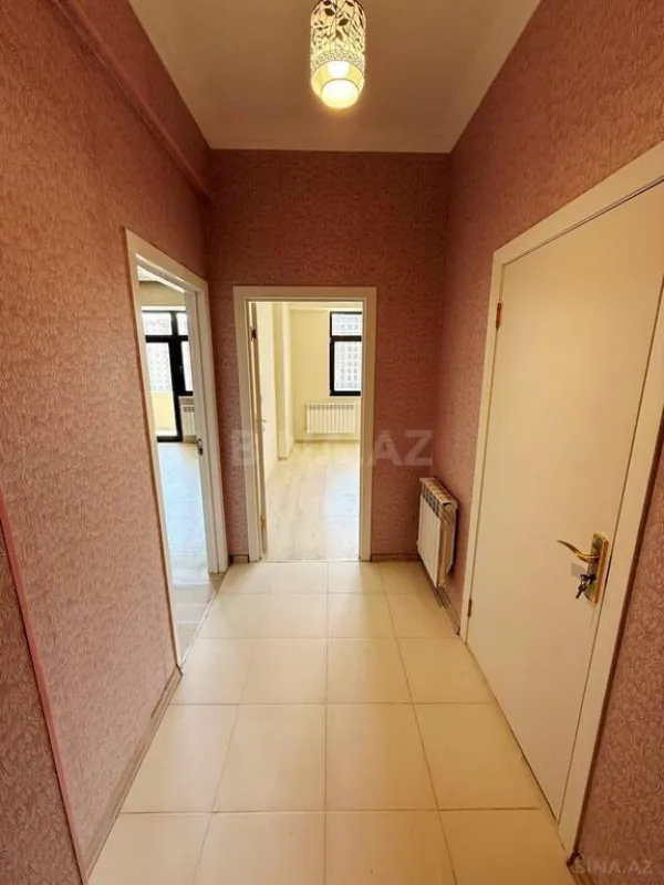 Satılır 2 otaqlı mənzil 69 m²