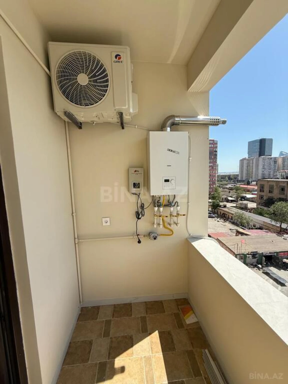 Satılır 2 otaqlı mənzil 69 m²