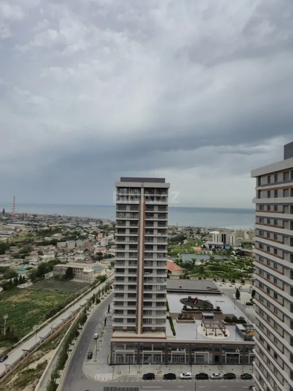 Satılır 3 otaqlı mənzil 157 m²