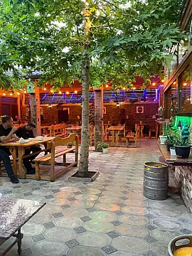 Satılır obyekt 400 m²