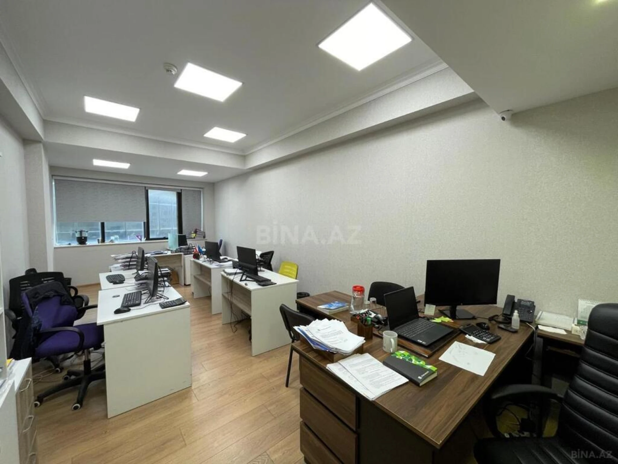 Satılır 10 otaqlı ofis 250 m²