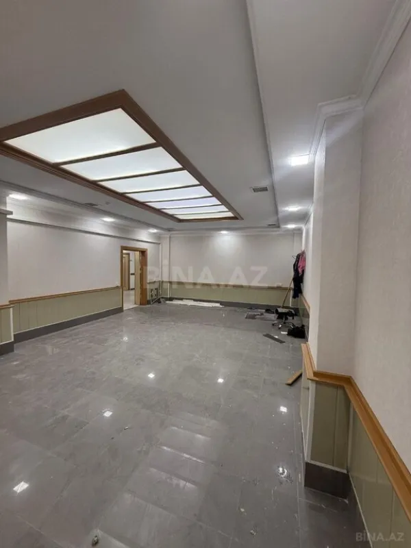 Satılır obyekt 1330 m²
