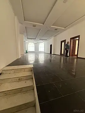 Satılır obyekt 1330 m²