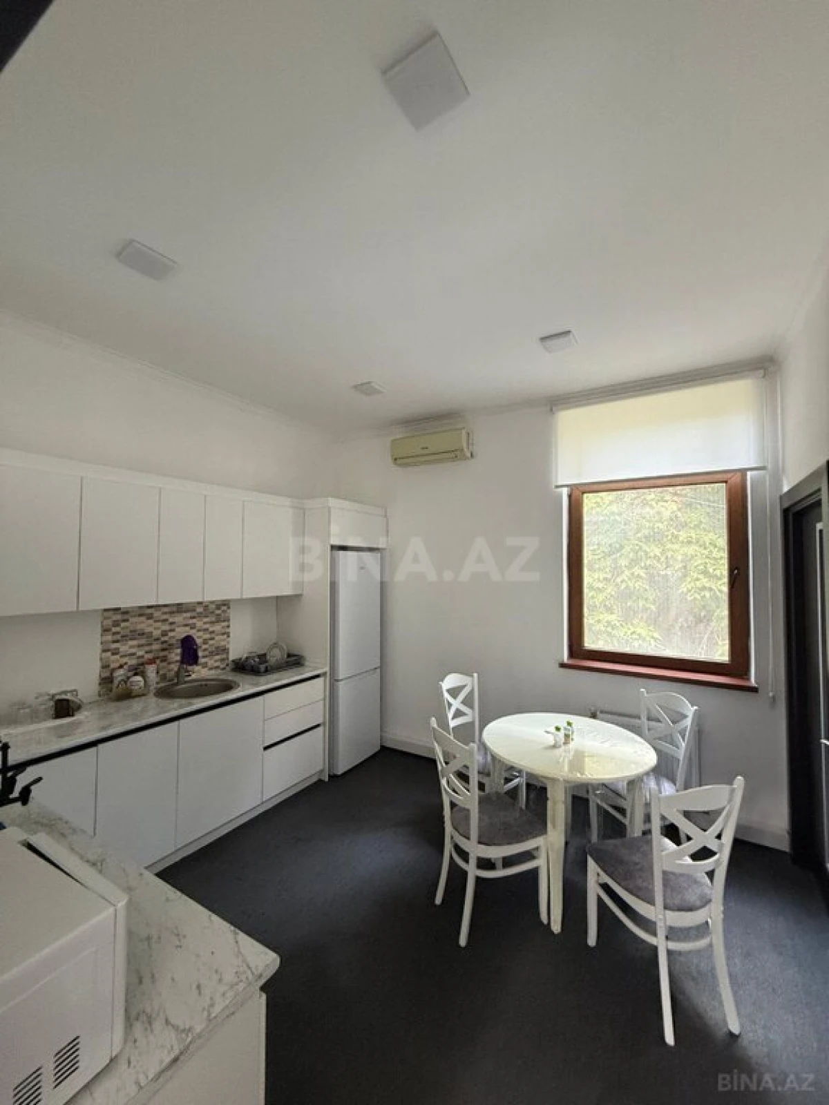 Satılır obyekt 1330 m²