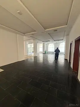 Satılır obyekt 1330 m²