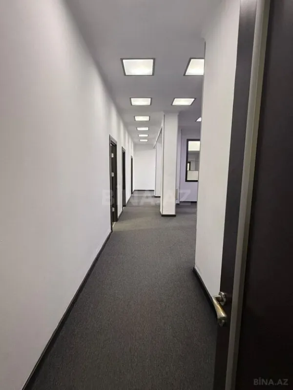 Satılır obyekt 1330 m²