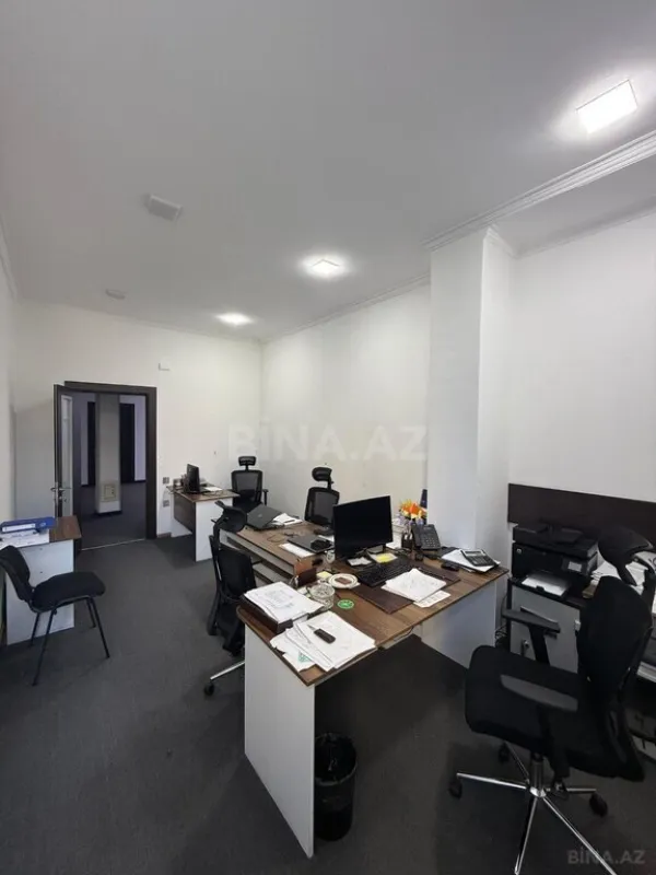 Satılır obyekt 1330 m²