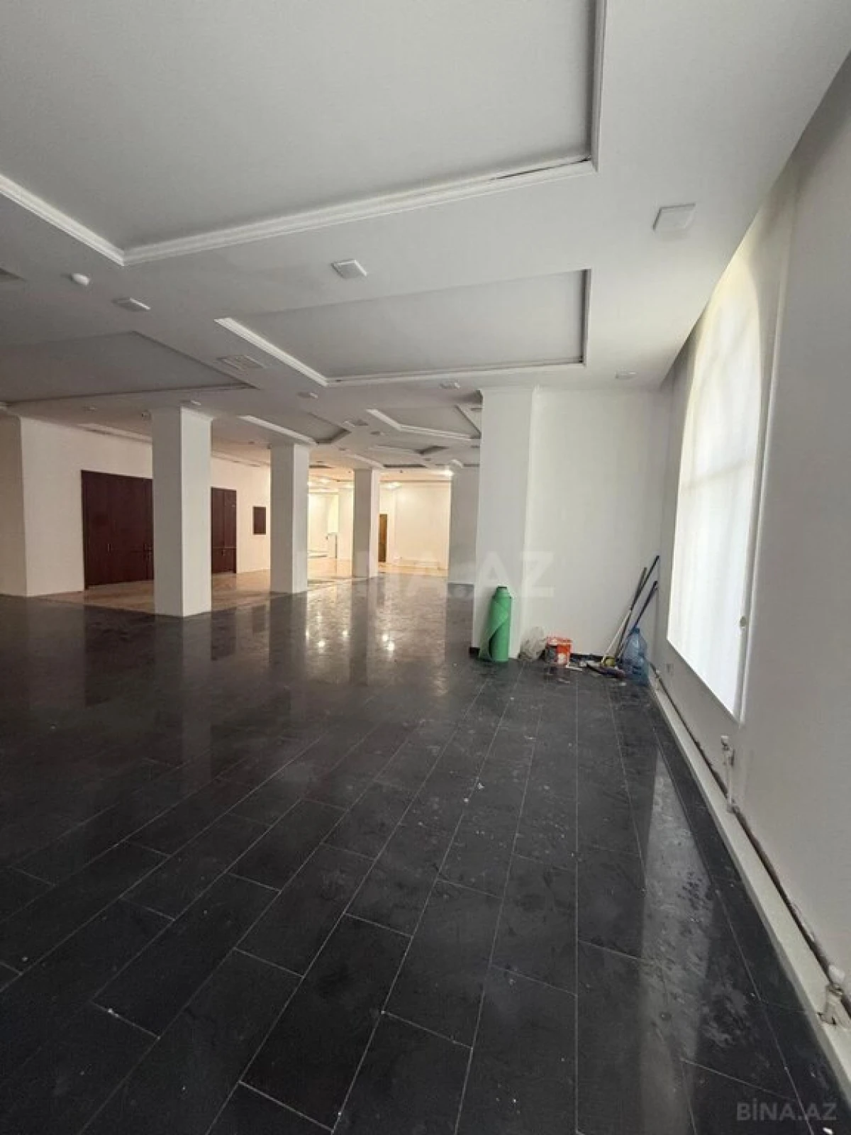 Satılır obyekt 1330 m²