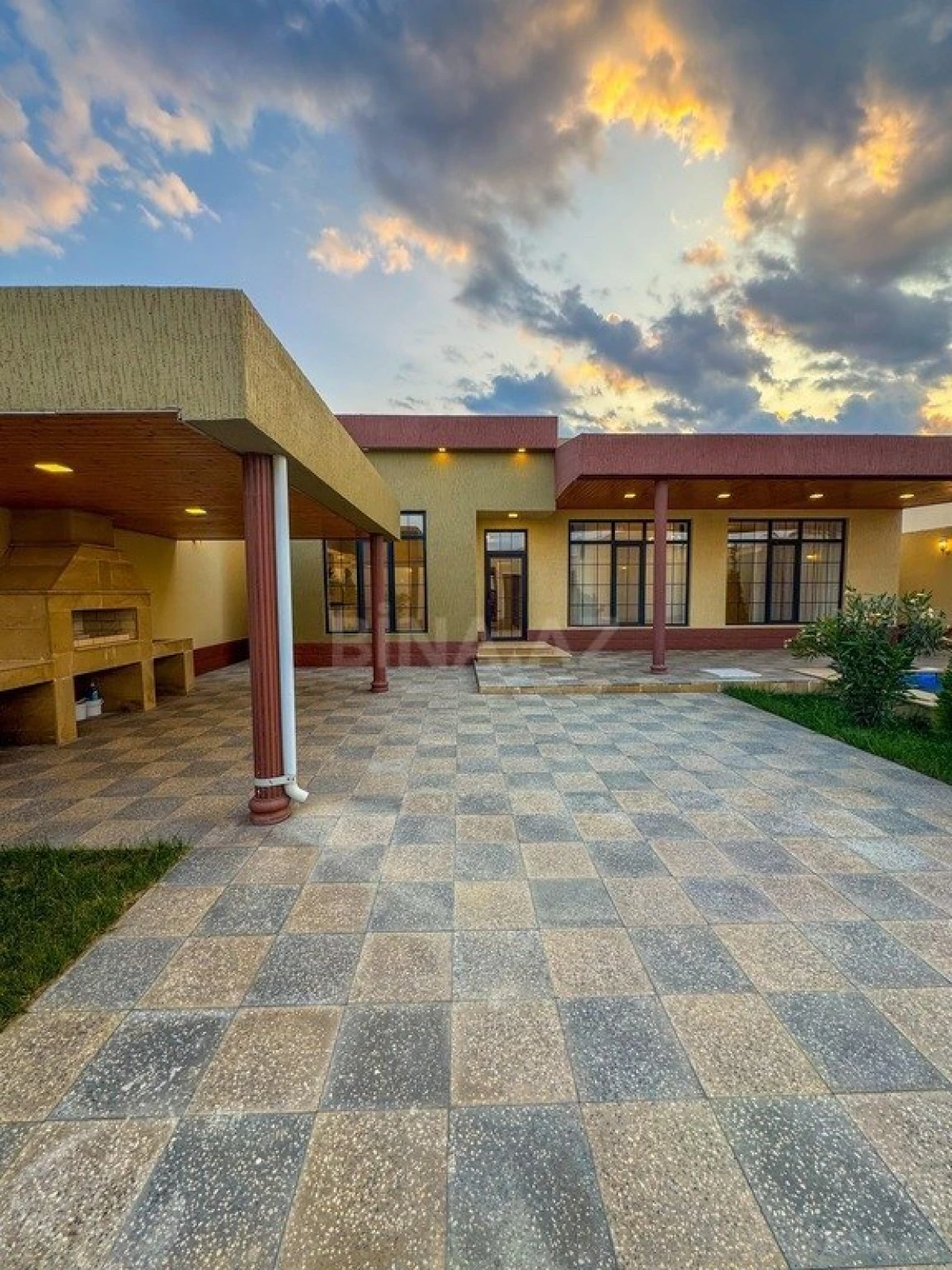 Satılır 4 otaqlı həyət evi 170 m²