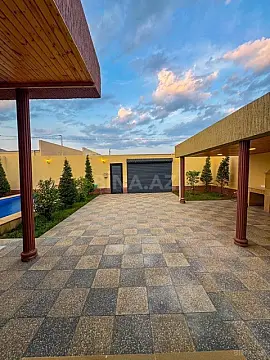 Satılır 4 otaqlı həyət evi 170 m²