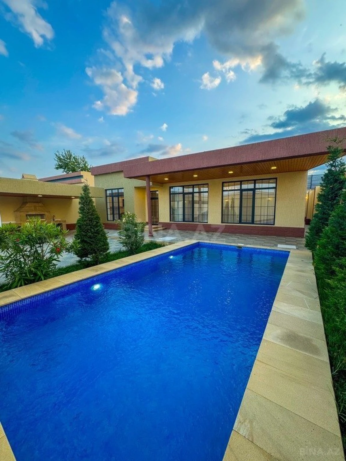 Satılır 4 otaqlı həyət evi 170 m²