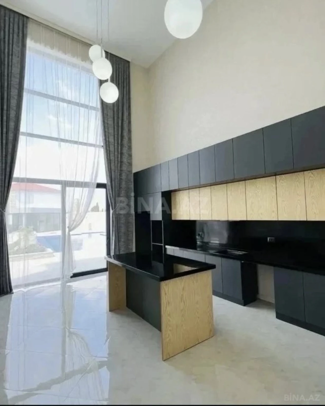 Kirayə verilir 4 otaqlı həyət evi 360 m²