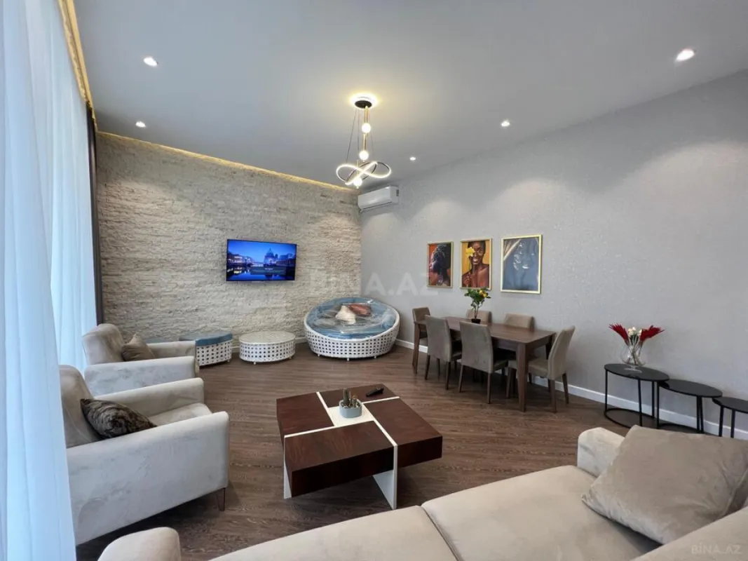 Kirayə verilir 4 otaqlı həyət evi 240 m²