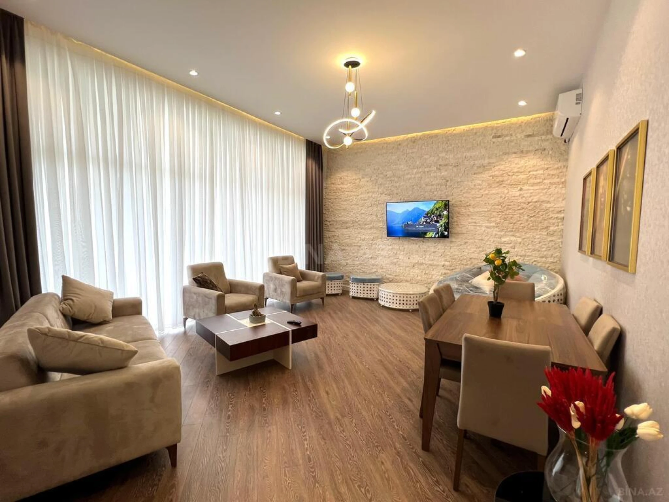 Kirayə verilir 4 otaqlı həyət evi 240 m²