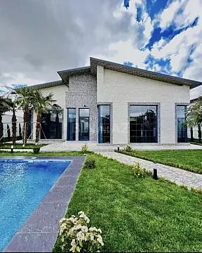 Kirayə verilir 4 otaqlı həyət evi 240 m²