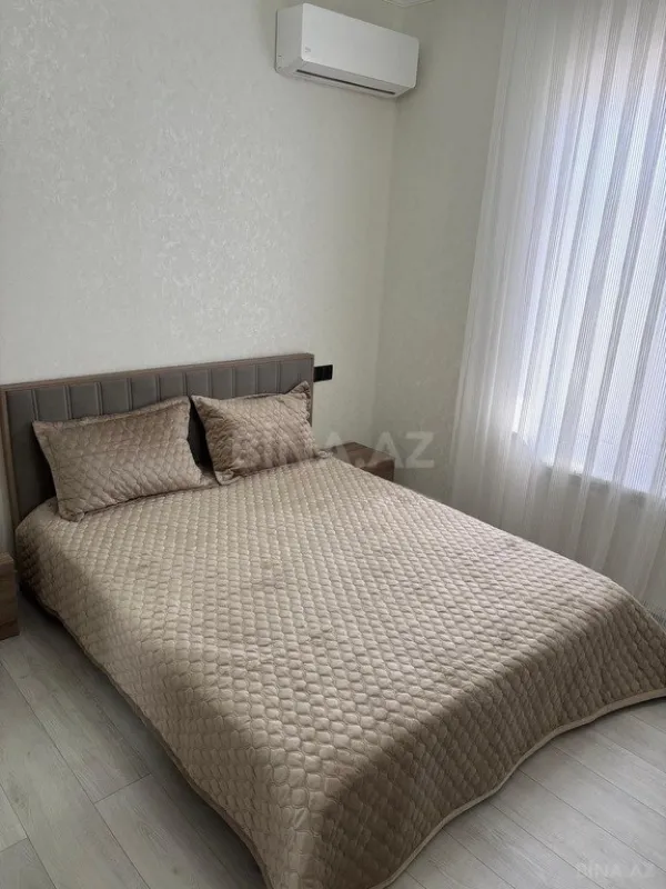 Kirayə verilir 4 otaqlı həyət evi 390 m²