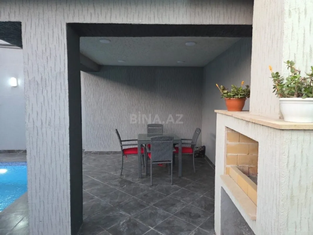 Kirayə verilir 4 otaqlı həyət evi 180 m²