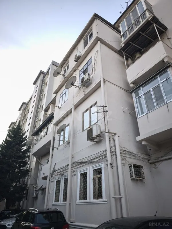 Satılır 2 otaqlı mənzil 52 m²