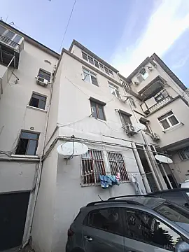 Satılır 2 otaqlı mənzil 52 m²