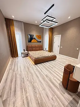 Kirayə verilir 4 otaqlı həyət evi 200 m²