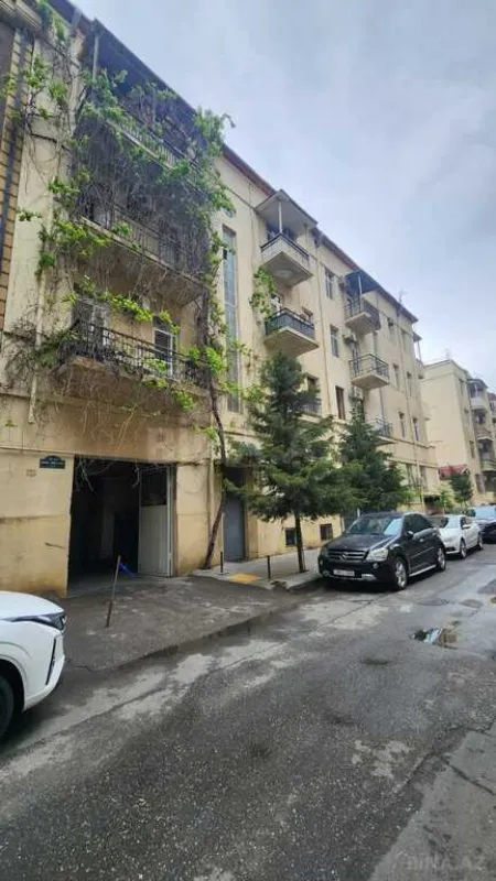 Satılır 2 otaqlı mənzil 55 m²