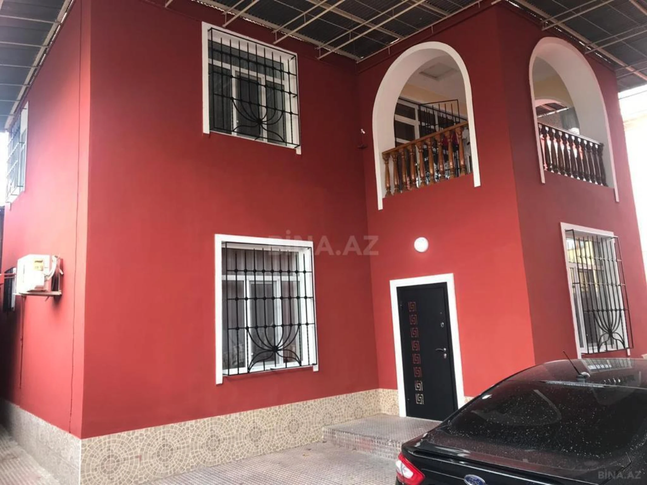 Satılır 7 otaqlı həyət evi 200 m²