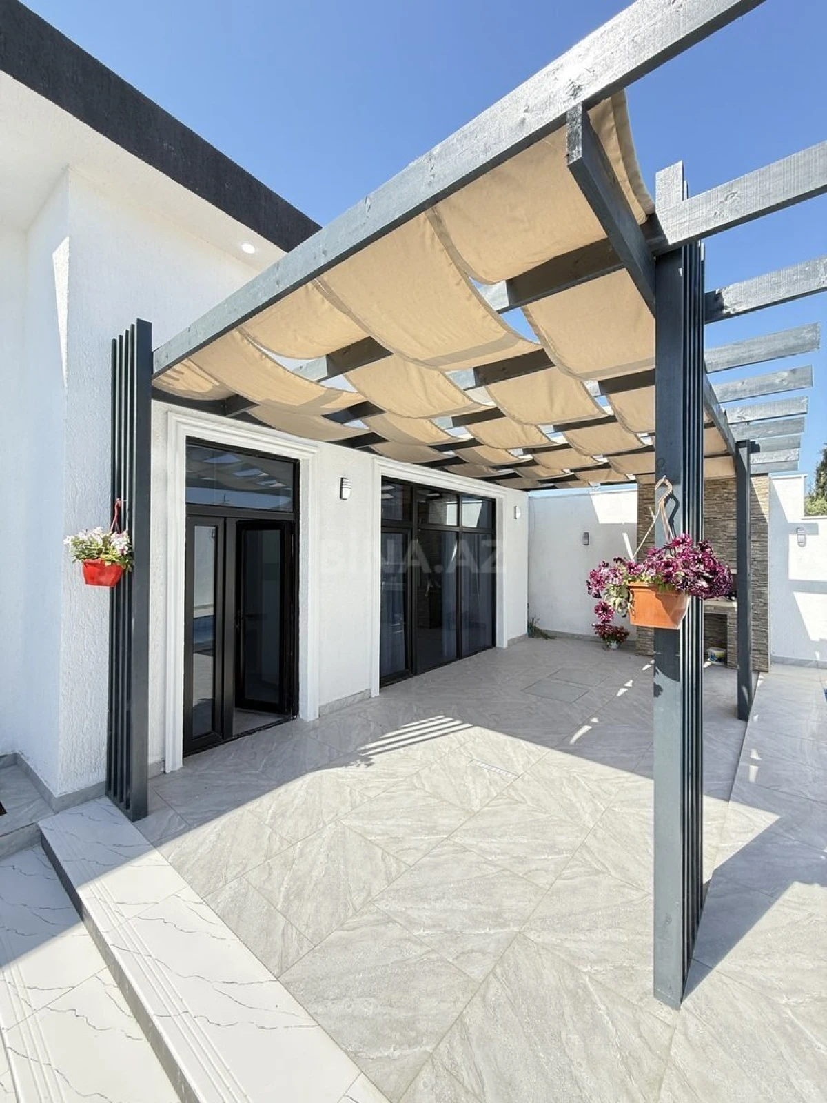 Satılır 4 otaqlı həyət evi 160 m²