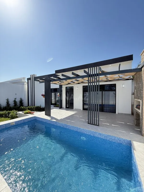 Satılır 4 otaqlı həyət evi 160 m²