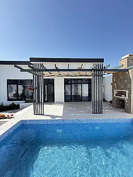 Satılır 4 otaqlı həyət evi 160 m²