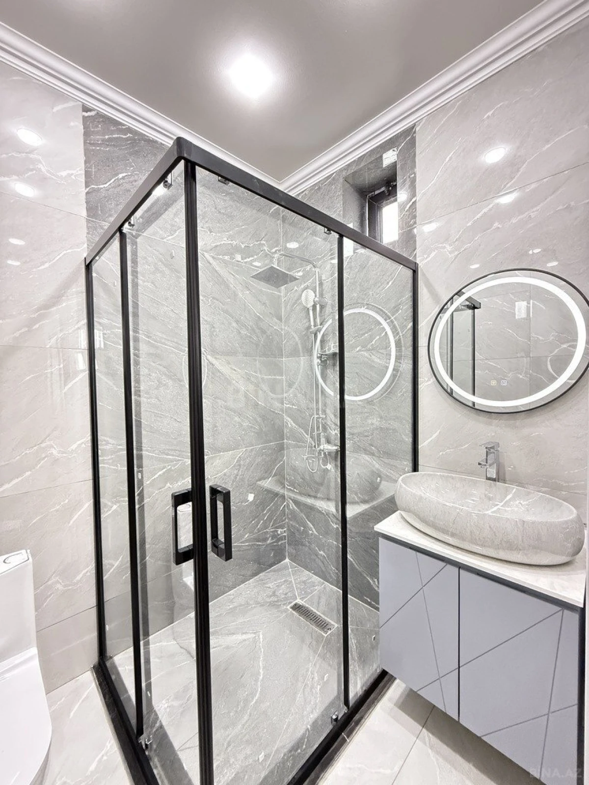 Satılır 4 otaqlı həyət evi 160 m²