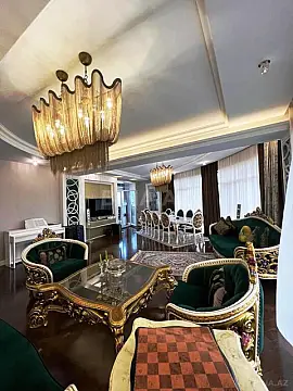 Satılır 4 otaqlı mənzil 238 m²