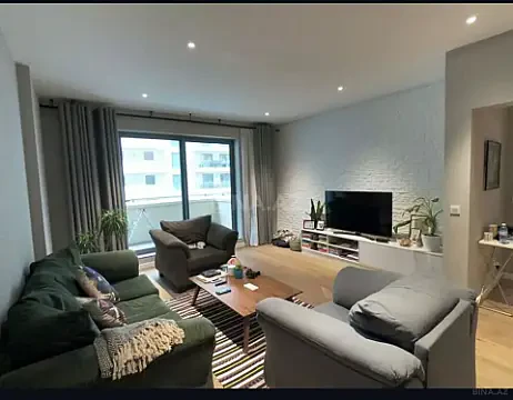 Kirayə verilir 2 otaqlı mənzil 85 m²