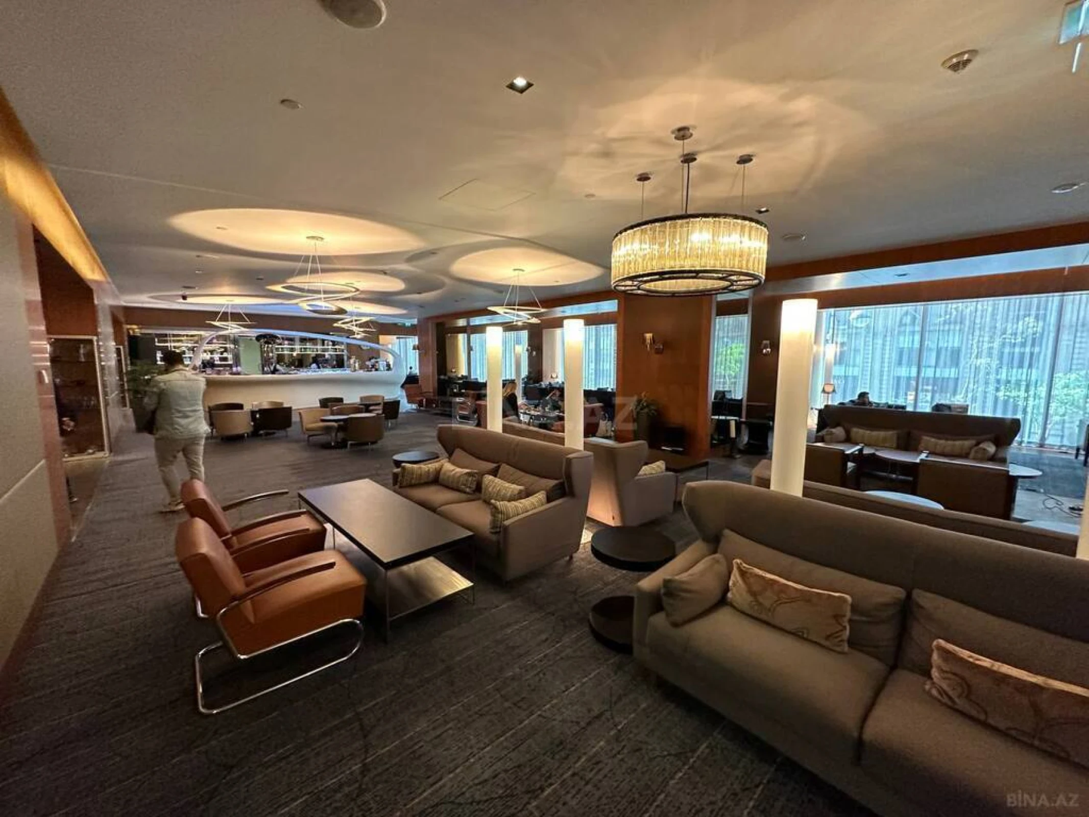 Kirayə verilir 2 otaqlı mənzil 85 m²