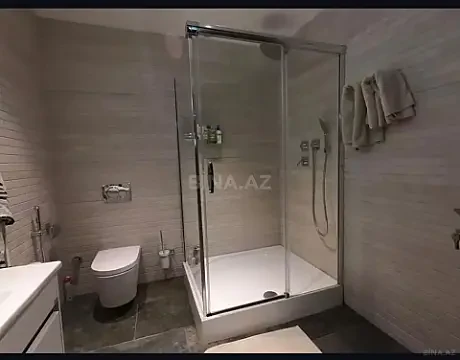 Kirayə verilir 2 otaqlı mənzil 85 m²