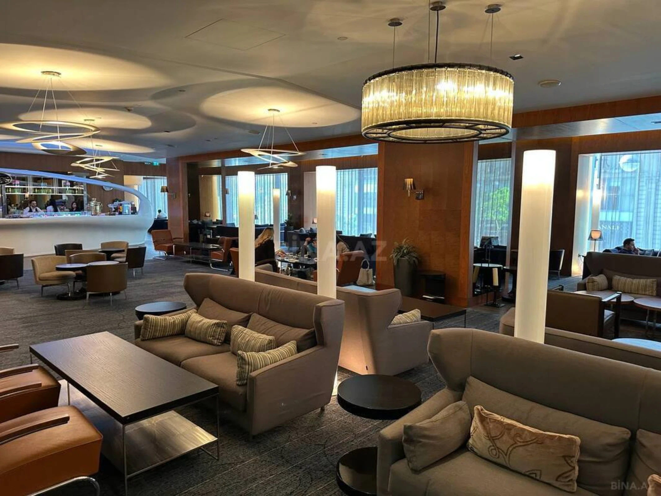 Kirayə verilir 2 otaqlı mənzil 85 m²