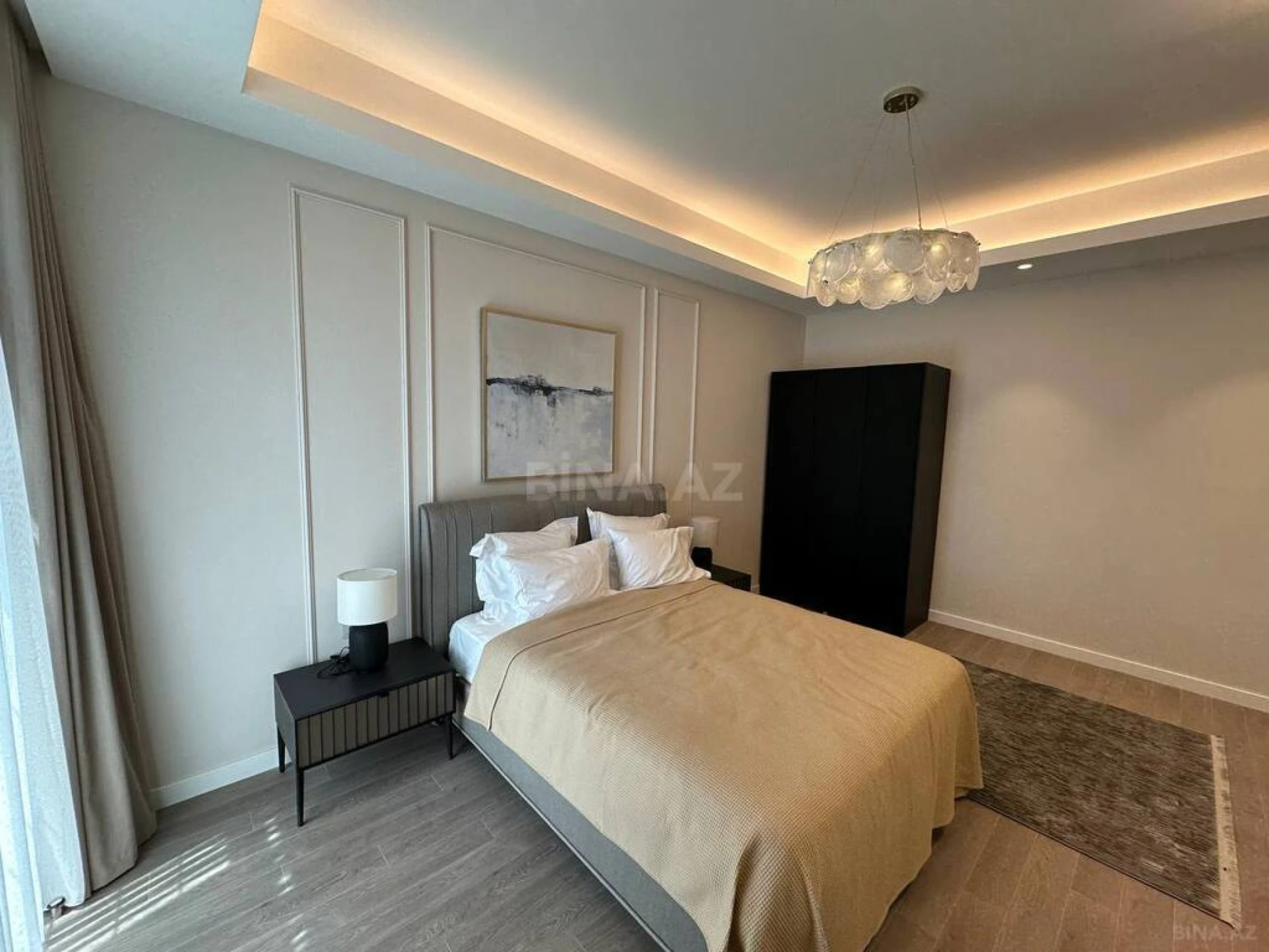 Kirayə verilir 2 otaqlı mənzil 92 m²