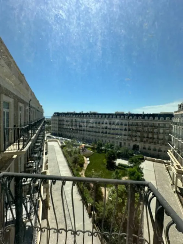 Kirayə verilir 2 otaqlı mənzil 92 m²